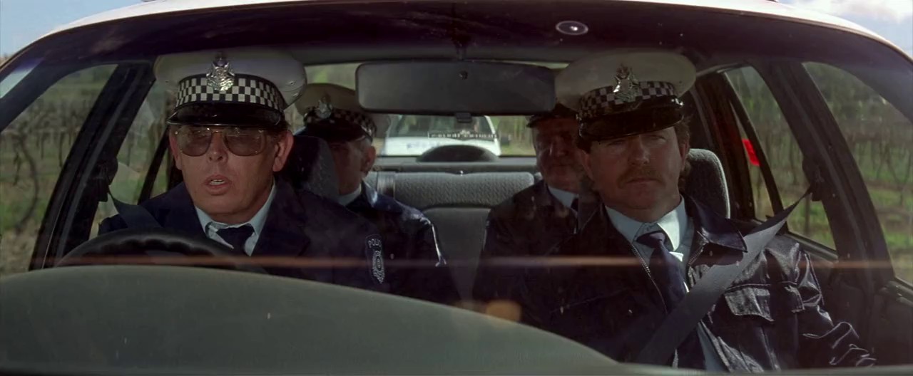 Mr Nice Guy (1997) BluRay Tamil + English 720p x264 AVC AAC 2.0.mkv.0004